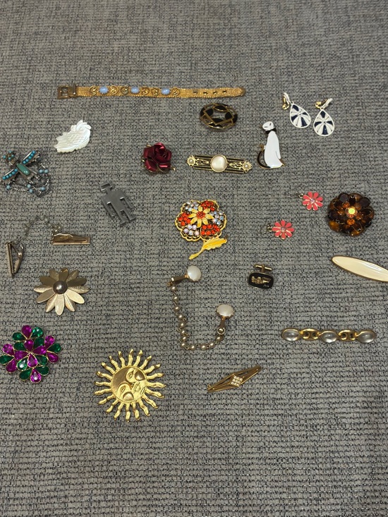 various brands Jewelry - Lot of Vintage Jewelry Monet, Sarah Cov and more